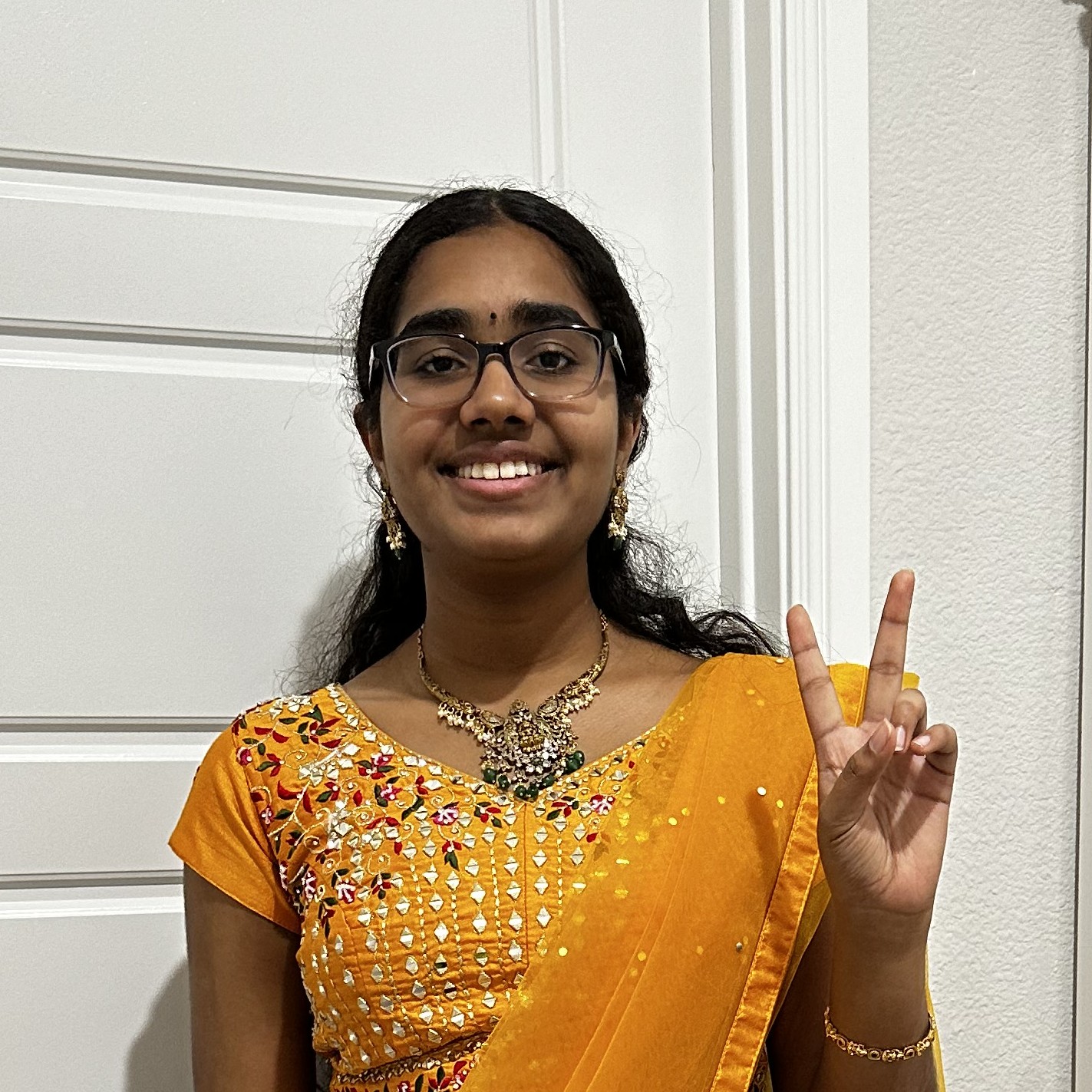 Picture of Me holding up a peace sign